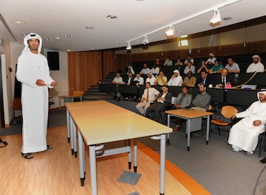 كلية الهندسة بجامعة الإمارات تنظم يوماً مفتوحاً للطلبة
