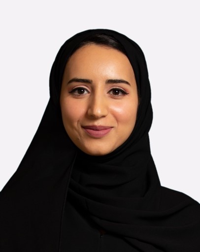 الأستاذة آمنة الشامري العجمي