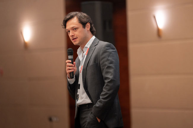 alumni-gala-2025.shtml
