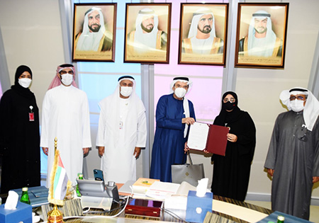 UAEU Faculty Member Wins Ibn Battuta Prize for Travel Literature