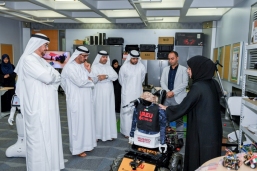 minister-of-education-visit-to-uae-university.shtml