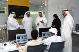 minister-of-education-visit-to-uae-university.shtml