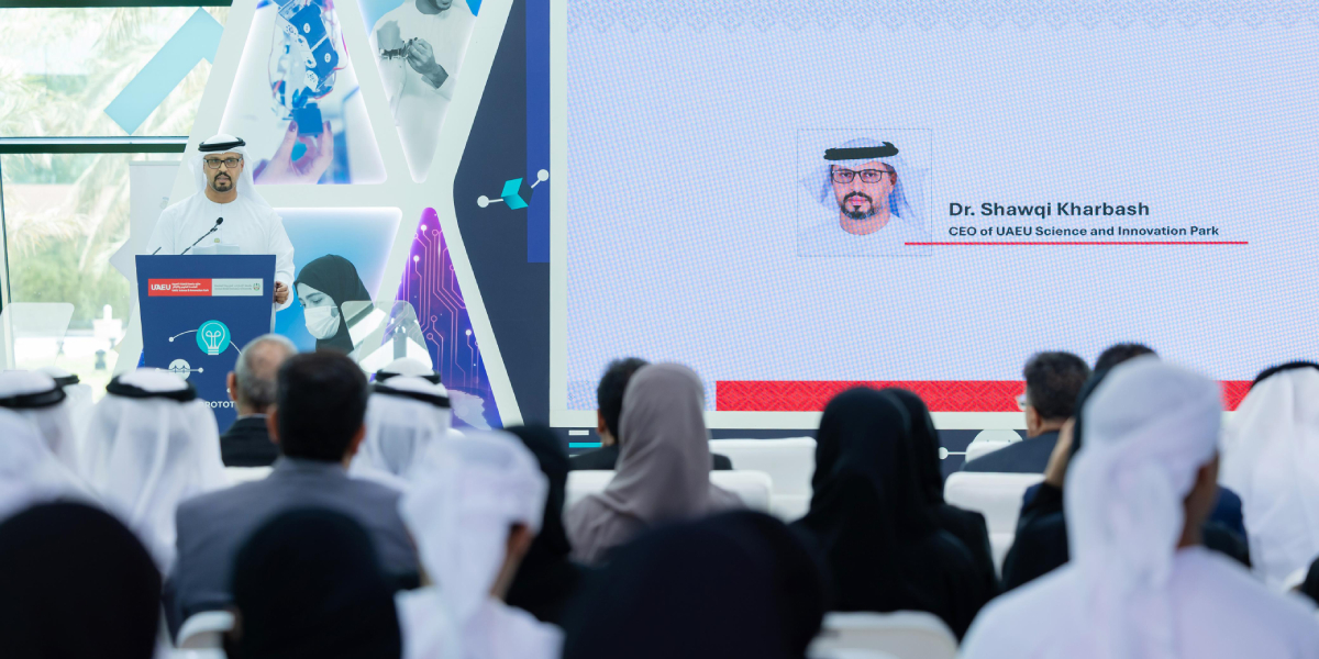 sliderImage جامعة الإمارات تستعرض 31 مشروعًا مبتكرًا في فعالية "من الفكرة إلى النموذج الأولي"
