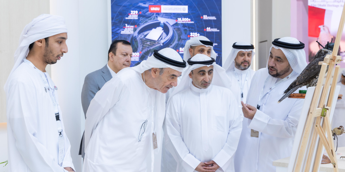 sliderImage جامعة الإمارات العربية المتحدة تستعرض مشاريعها الرائدة في معرض أبوظبي الدولي للصيد والفروسية 2025