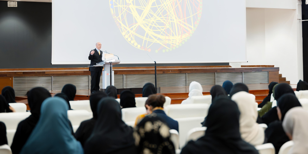 sliderImage جامعة الإمارات العربية المتحدة تنظم اللقاء السنوي للعام الأكاديمي 2025/2026